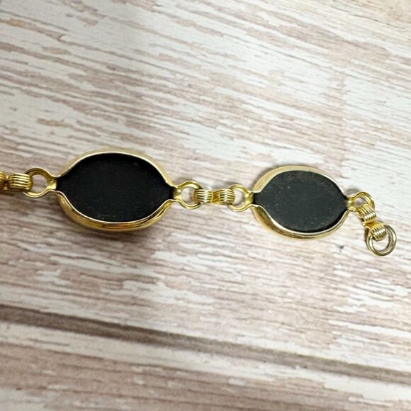 Vintage Black Glass Bevel Set Link Bracelet Gold Tone 7.5” - Picture 6 of 8